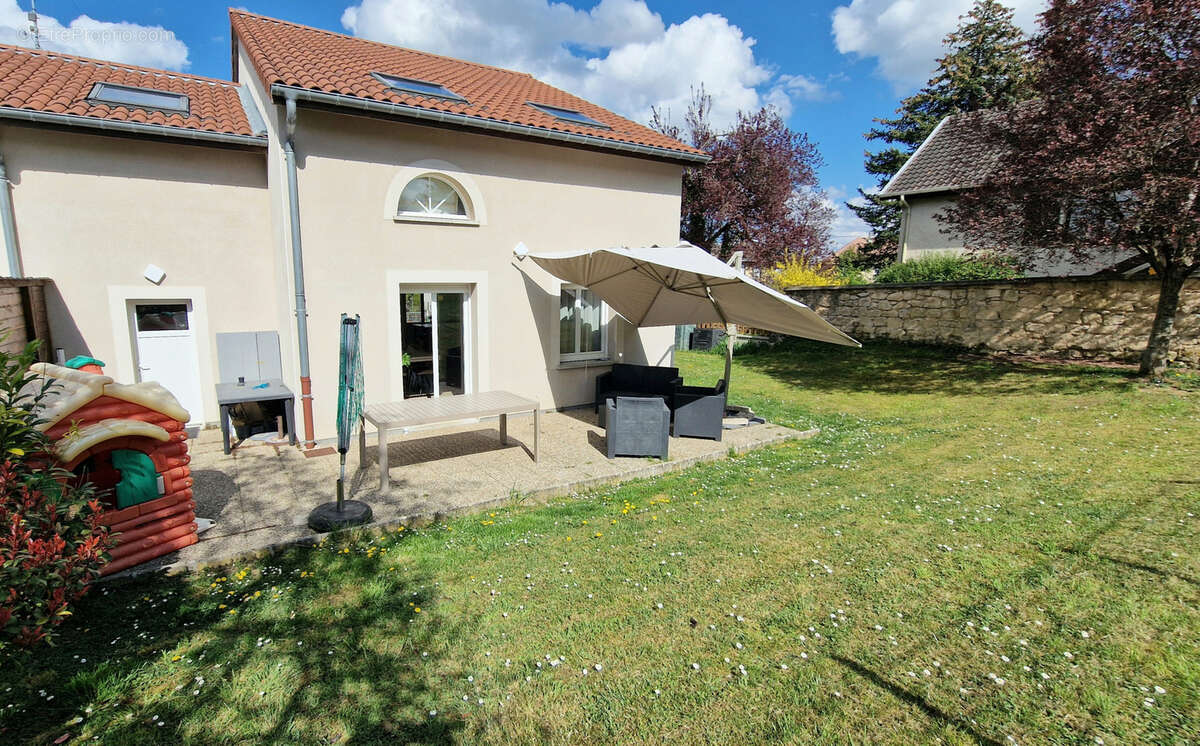 Maison à EUVILLE
