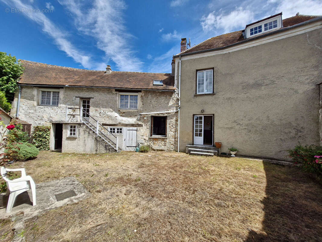 Maison à GRISY-LES-PLATRES