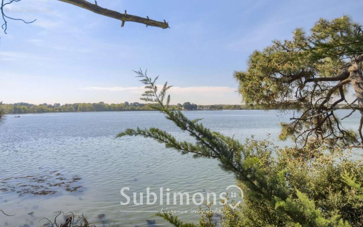 Maison à LOCOAL-MENDON