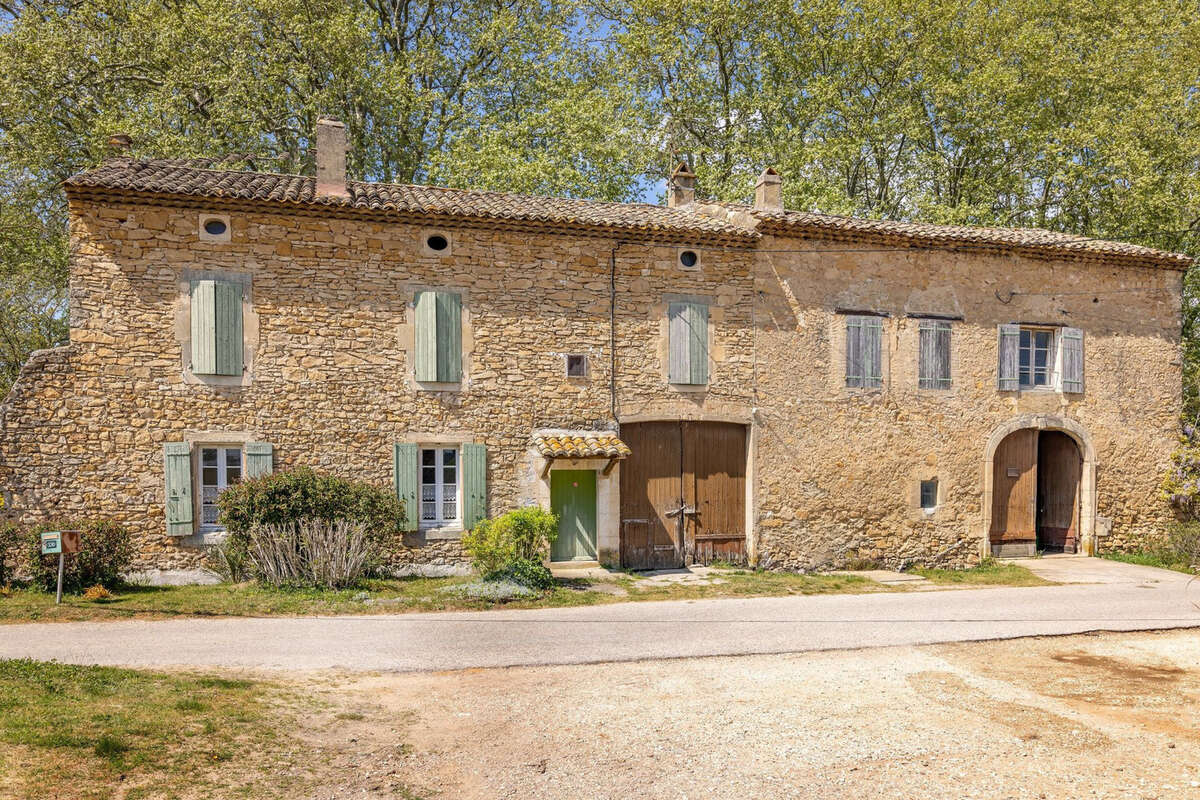 Maison à VENEJAN