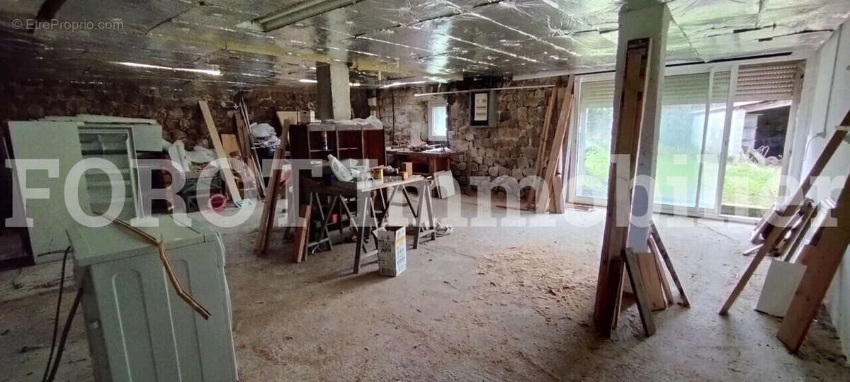 Maison à SAINT-MARTIN-DE-VALAMAS