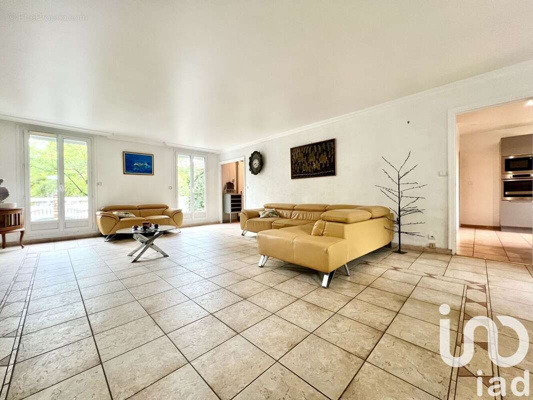 Photo 3 - Maison à VILLECRESNES