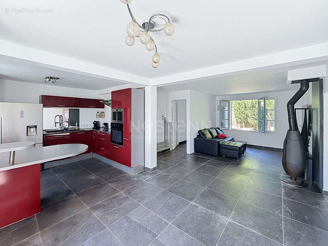 Maison individuelle avec piscine - photo 2