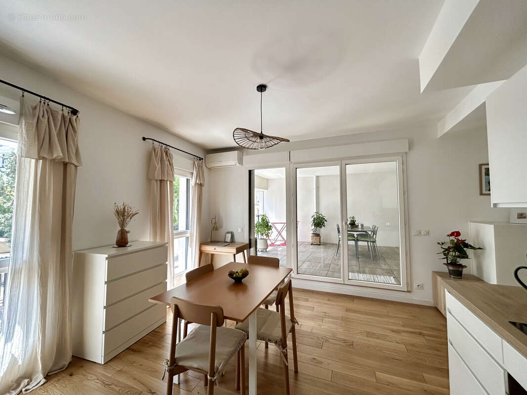 Appartement à MARSEILLE-8E