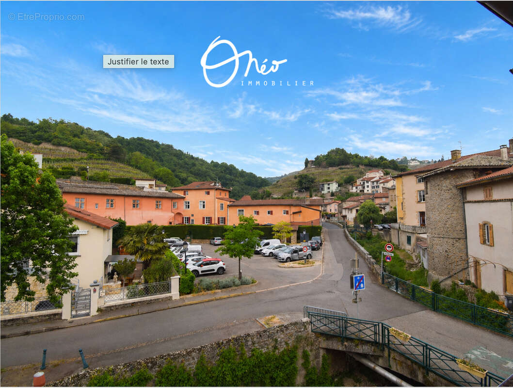 Appartement à CONDRIEU