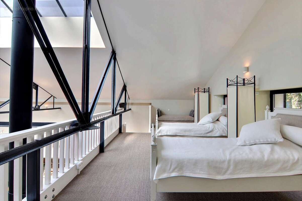 L'histoire continue. Bienvenue dans l'un des lofts les plus extraordinaires de Cannes à deux pas de la Croisette - photo 12