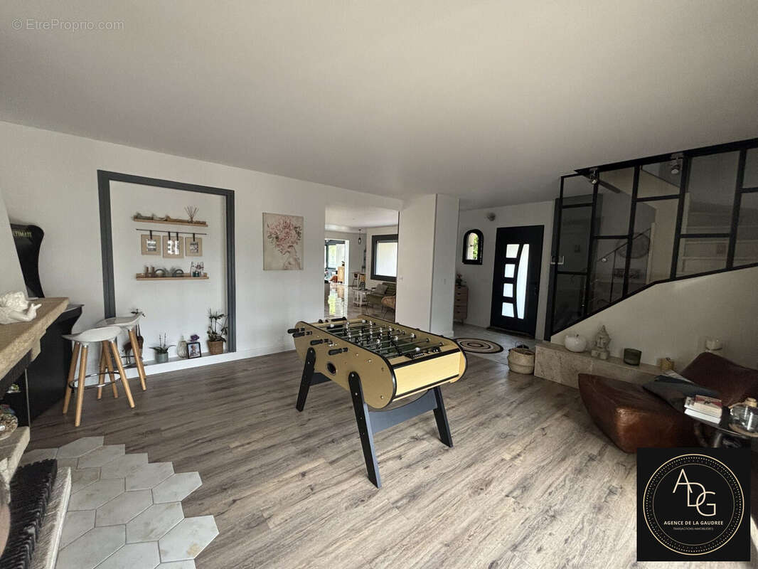 Maison à LE VAL-SAINT-GERMAIN