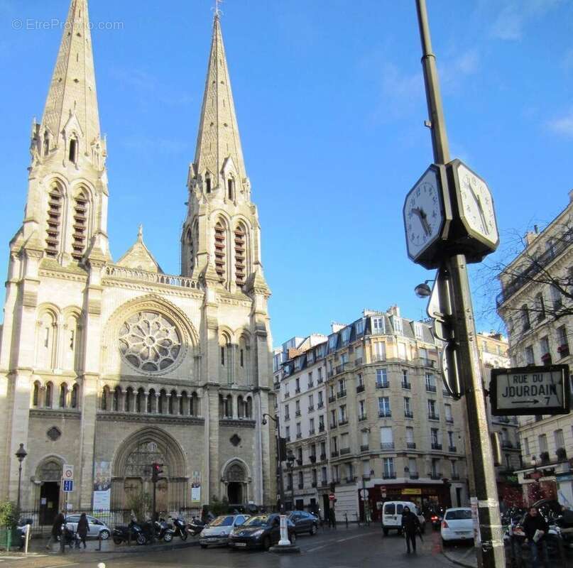 Appartement à PARIS-20E