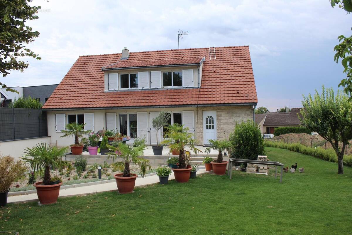 Photo 1 - Maison à CORMONTREUIL