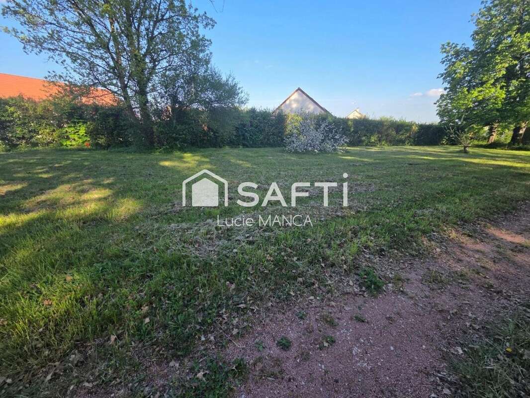 Photo 4 - Terrain à LESSARD-LE-NATIONAL