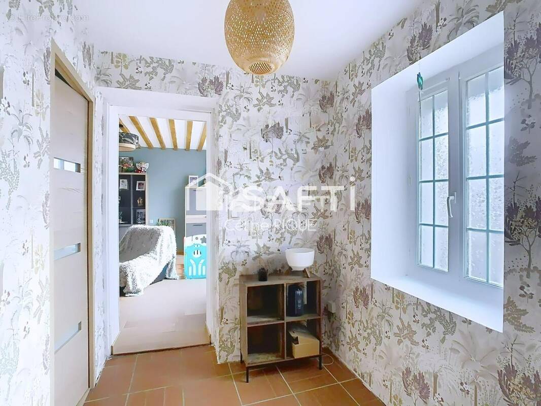 Photo 1 - Maison à CHICHEBOVILLE