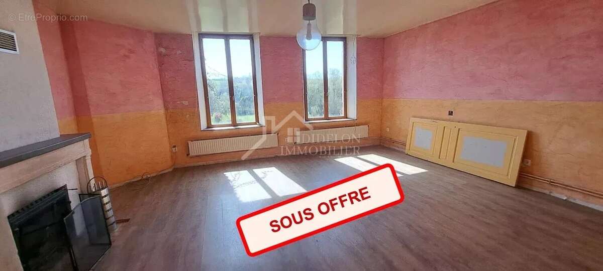 Appartement à THIAUCOURT-REGNIEVILLE