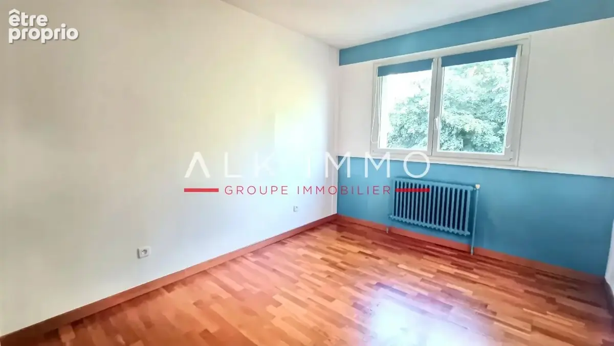 T3 + Loggia + Cave + Garage possible - photo 3