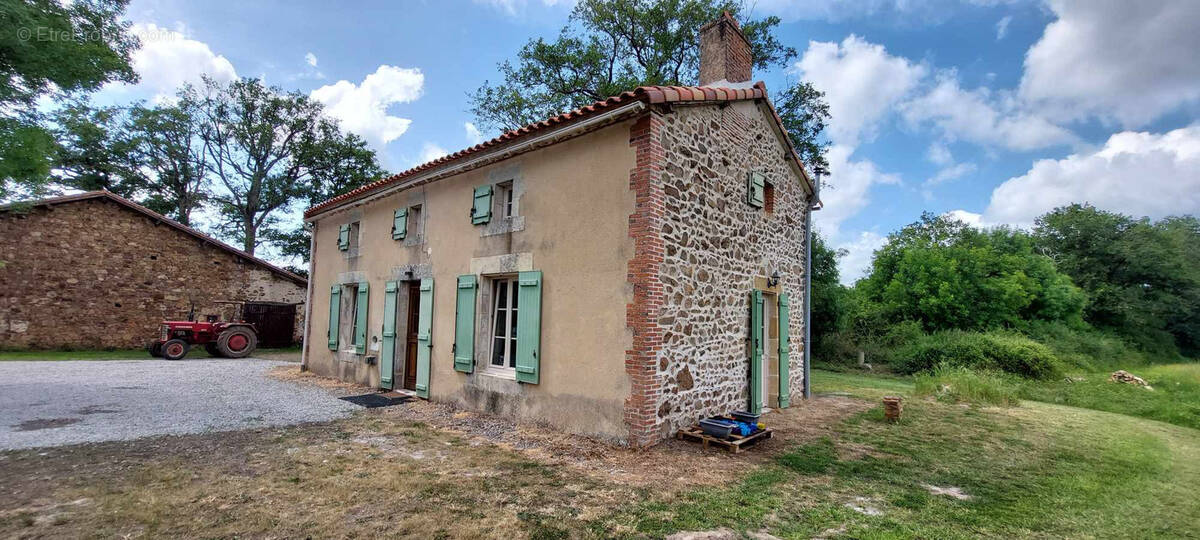 Maison à ABZAC