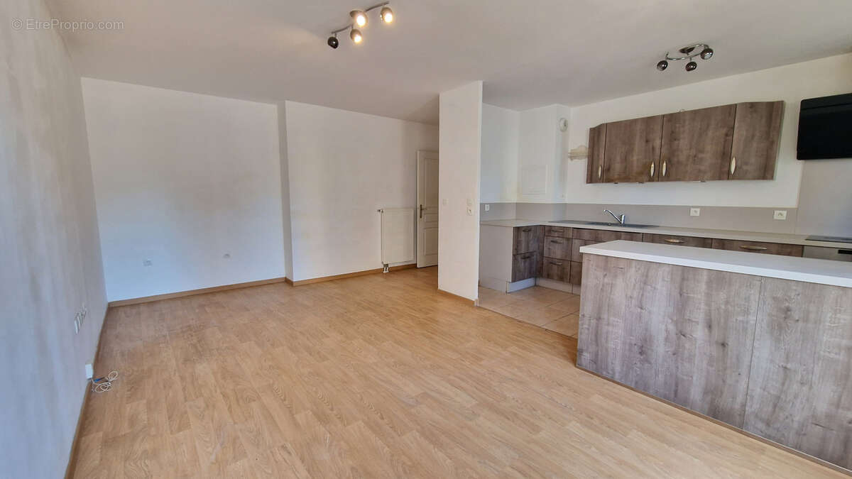 Appartement à MARLY-LA-VILLE