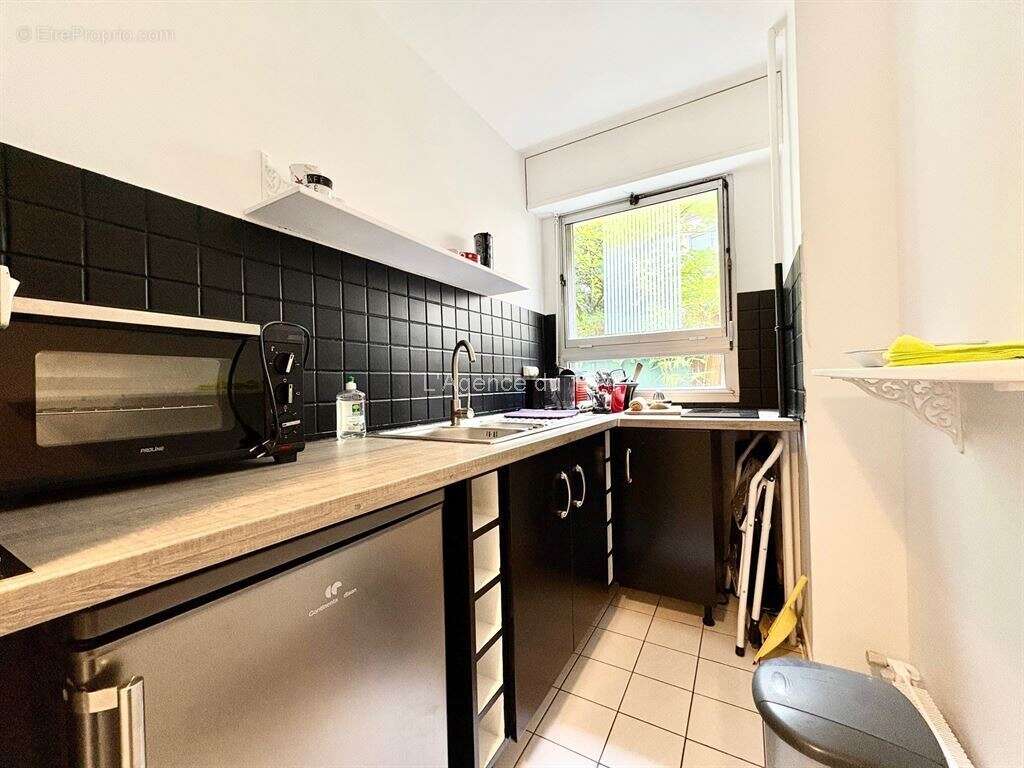 Appartement à PARIS-14E