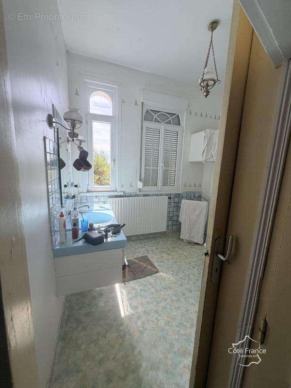 80240 EXCLUSIVITE- Maison de maitre à vendre - photo 4