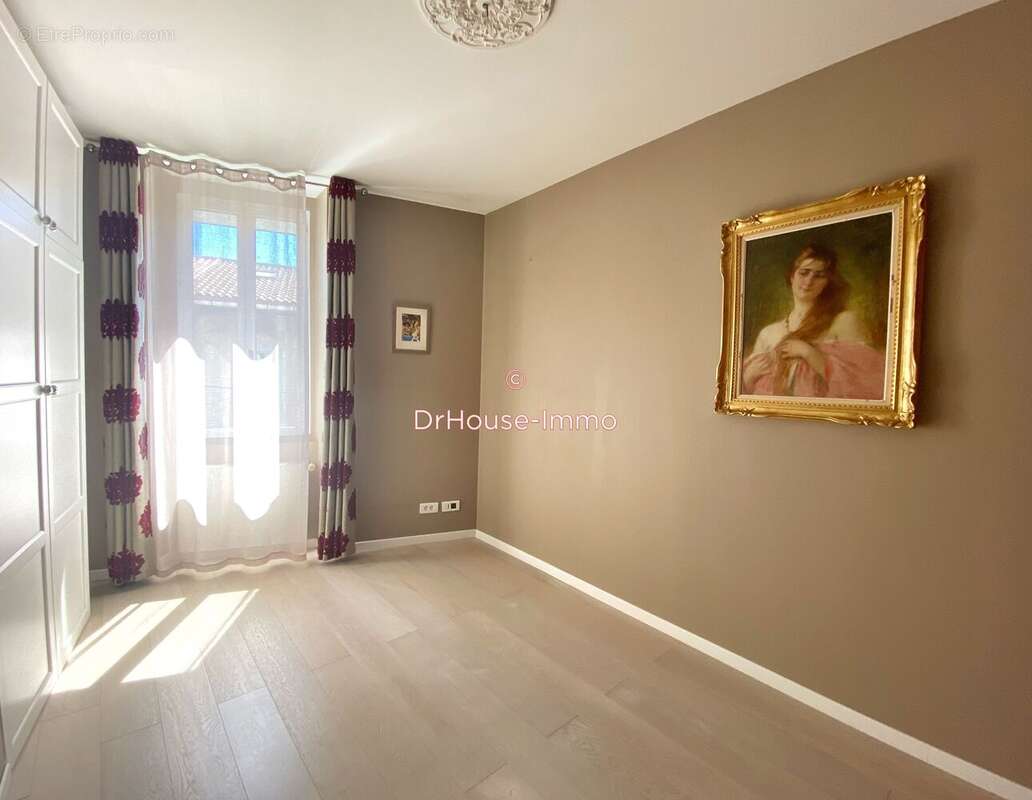 Appartement à MARSEILLE-9E