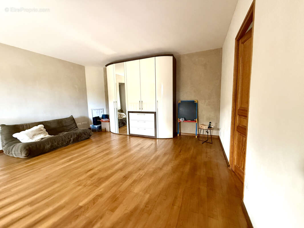 Maison à PIERRELATTE