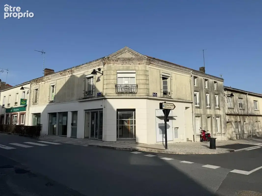 Appartement à LE MAY-SUR-EVRE