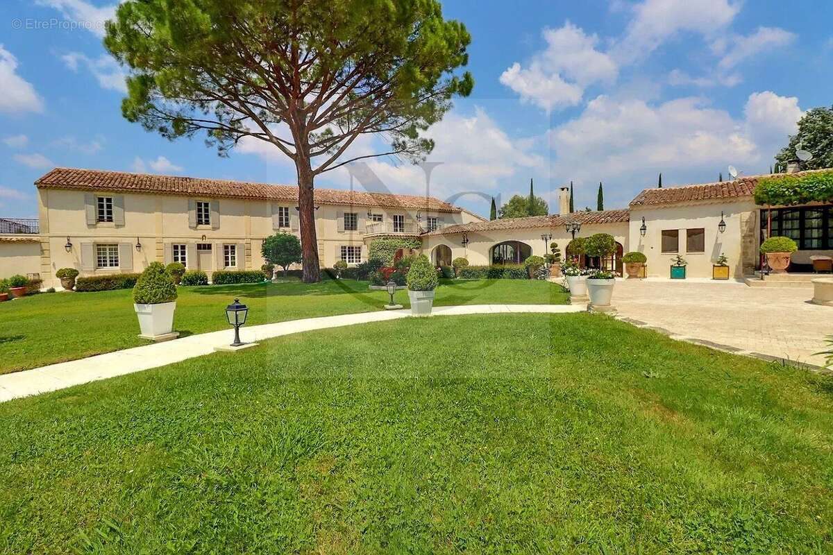 Maison à MAUSSANE-LES-ALPILLES