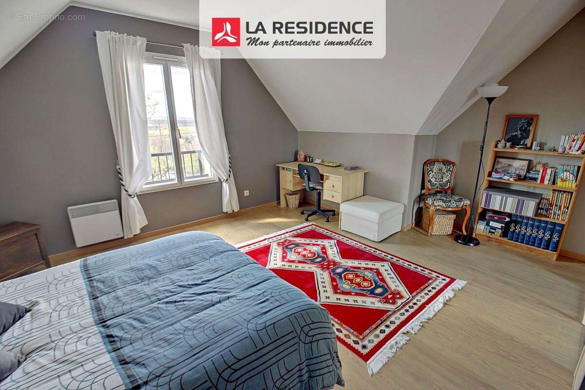 Maison à VAUX-SUR-SEINE