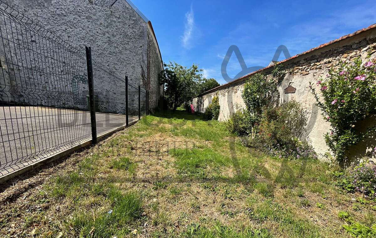 Appartement à FAREMOUTIERS