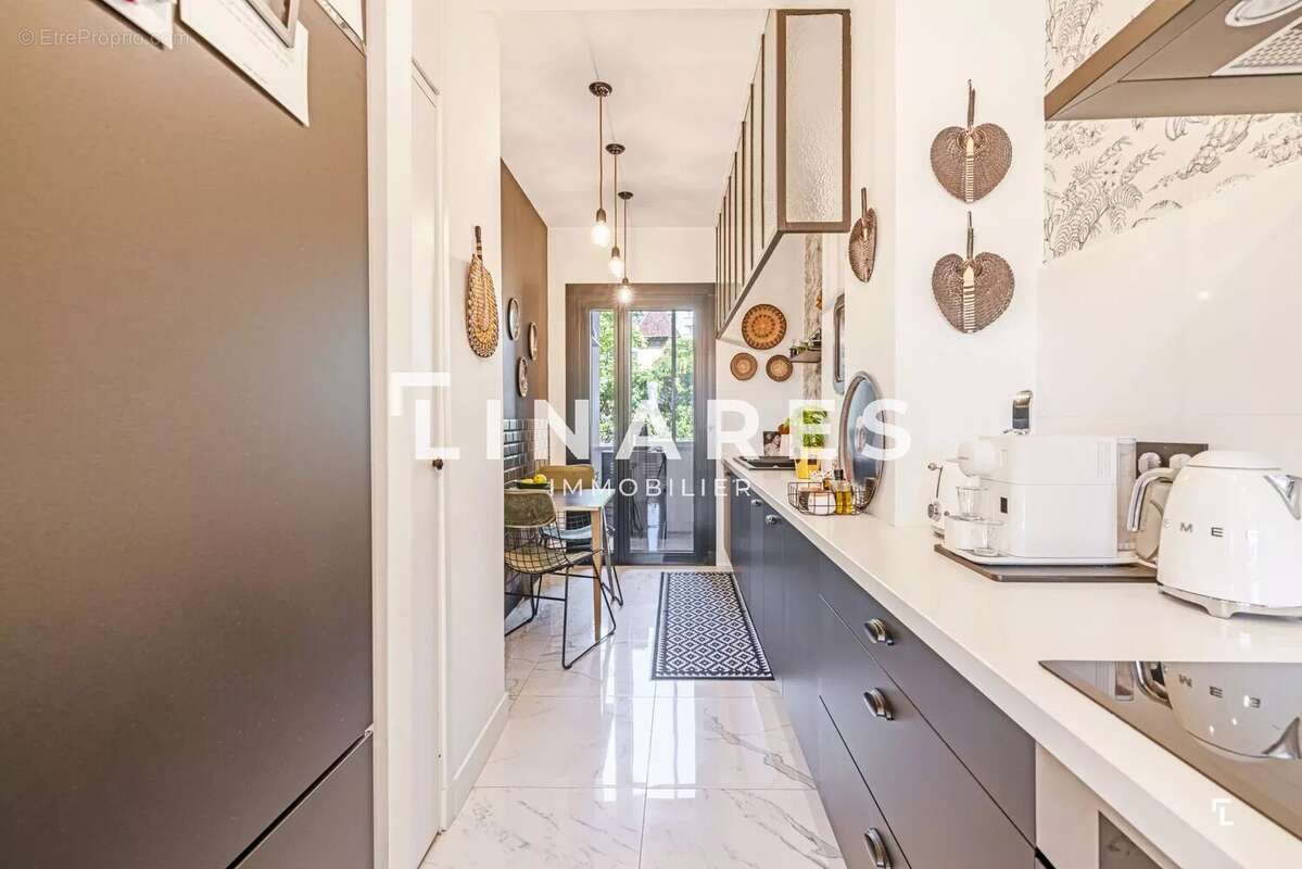 Appartement à MARSEILLE-8E