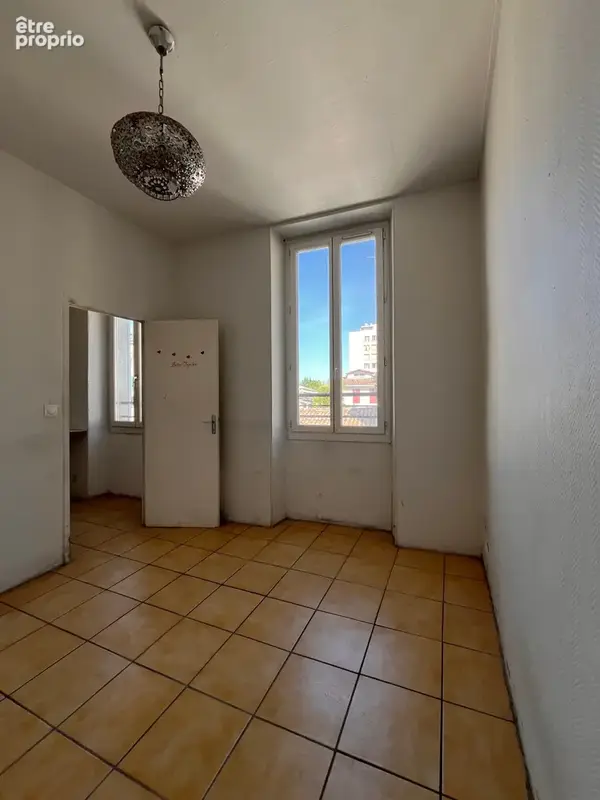 Type 2 - 48m2 - boulevard blancarde 4ème - marseille - photo 2