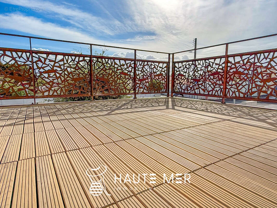 PARACOU - La Chaume : vue dégagée et vie à pied - photo 9