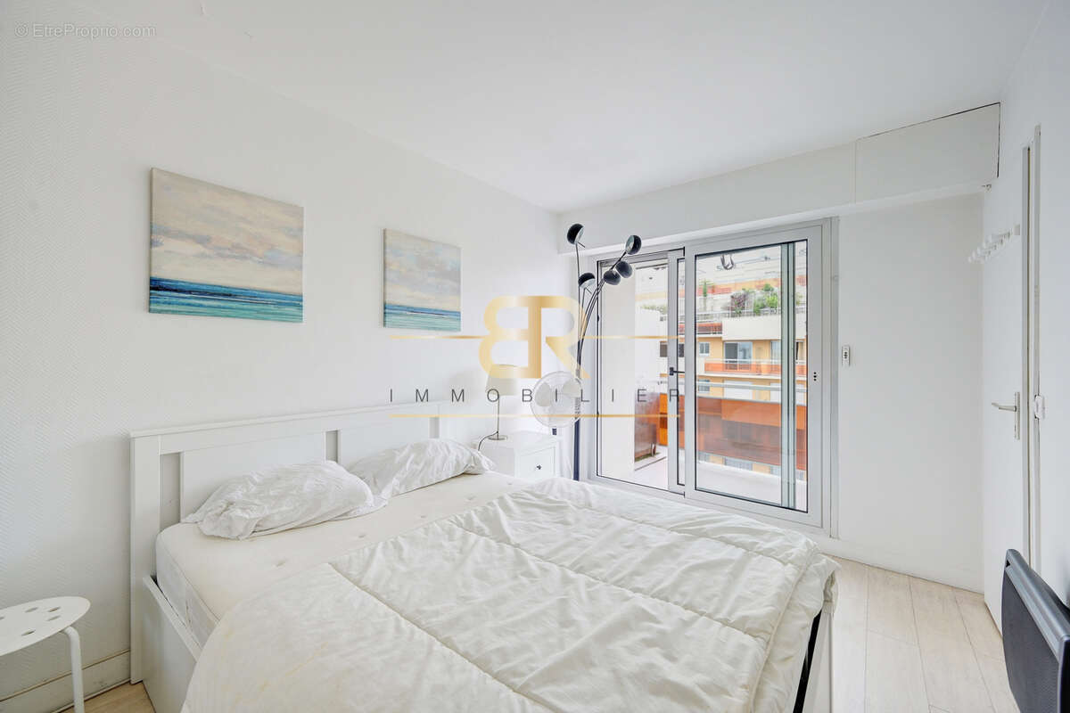 Appartement à PARIS-12E