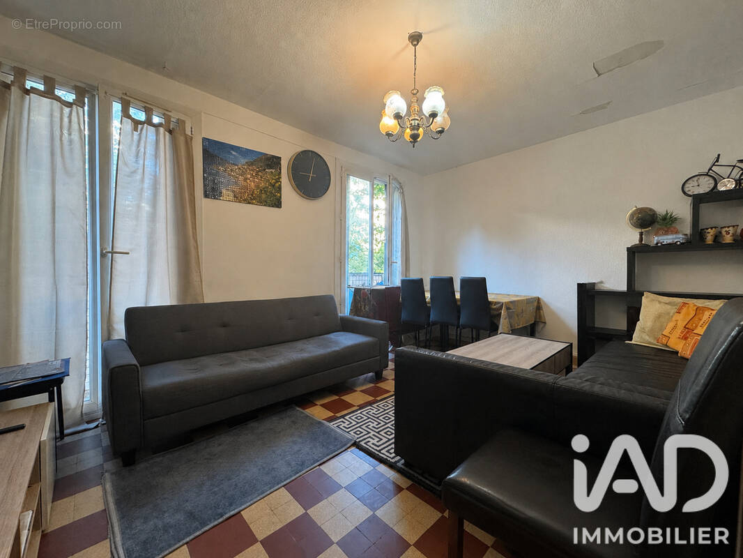 Photo 1 - Appartement à MARSEILLE-9E