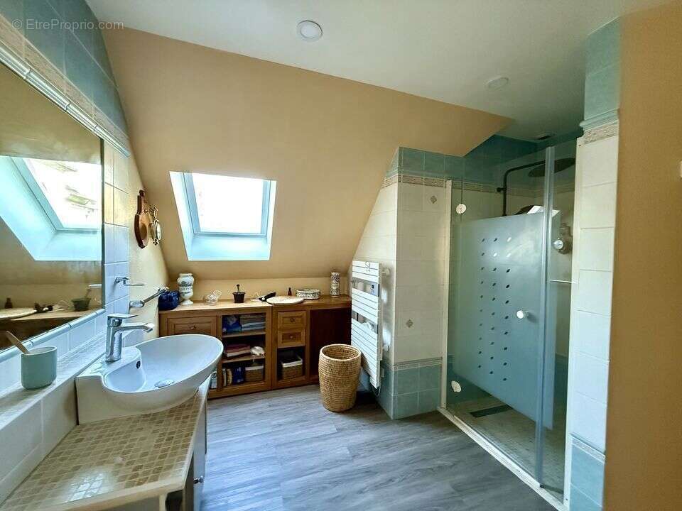 Maison à LONGUEVILLE