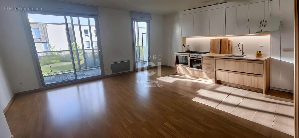 Appartement à SAINTE-LUCE-SUR-LOIRE