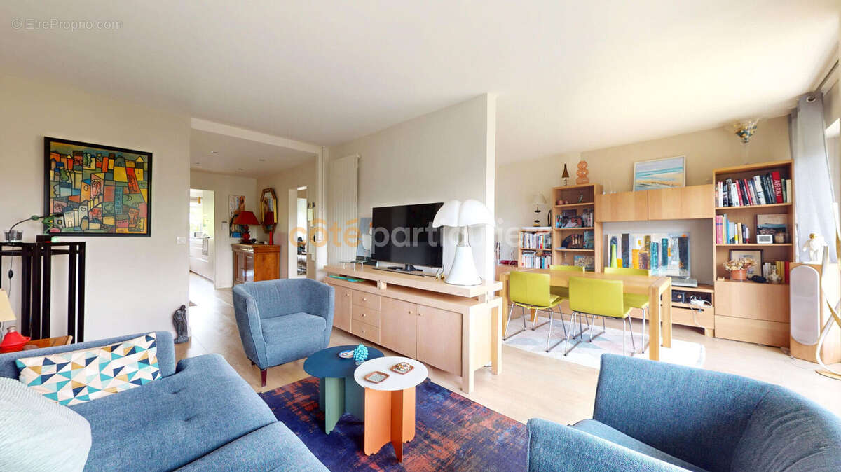 Appartement à VERRIERES-LE-BUISSON