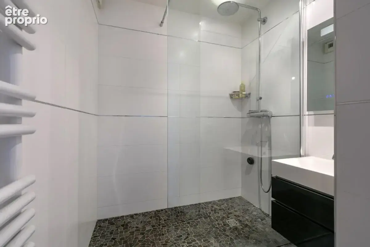 Appartement 4P / 3 Chambres / Balcon / Parking - photo 13