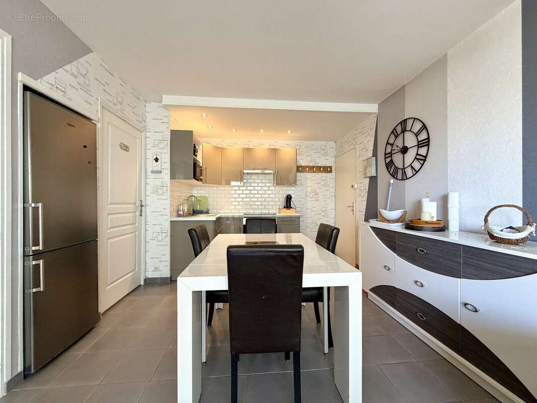 Coin séjour - Appartement à SAINT-HILAIRE-DE-RIEZ
