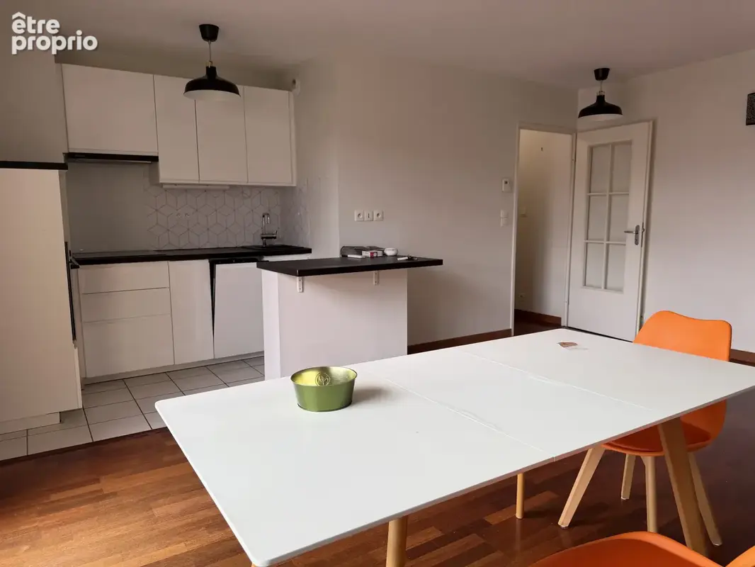 Coeur Saint Cyprien, T2  de 46m2 avec parking et terrasse - photo 6