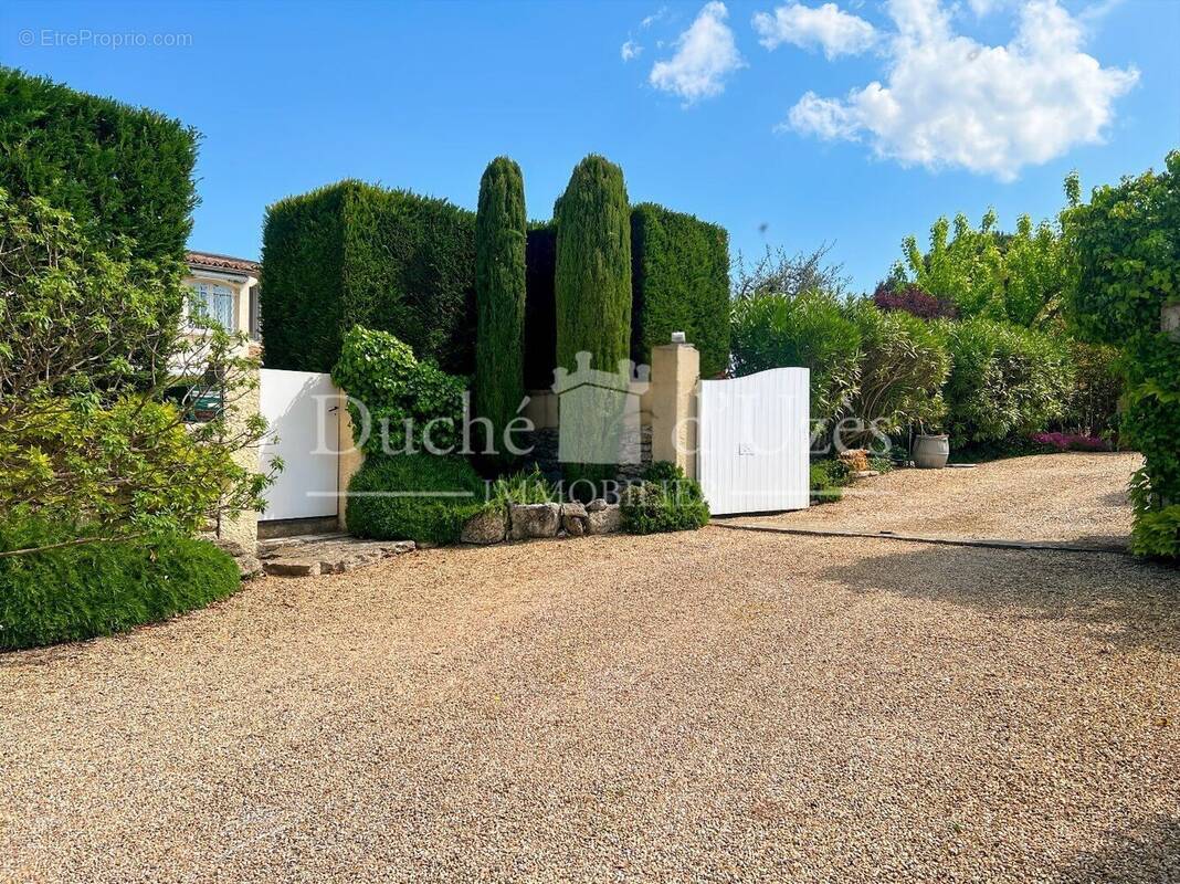 Photo 1 - Maison à UZES