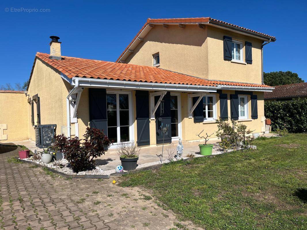 Maison à SAINT-LOUBES