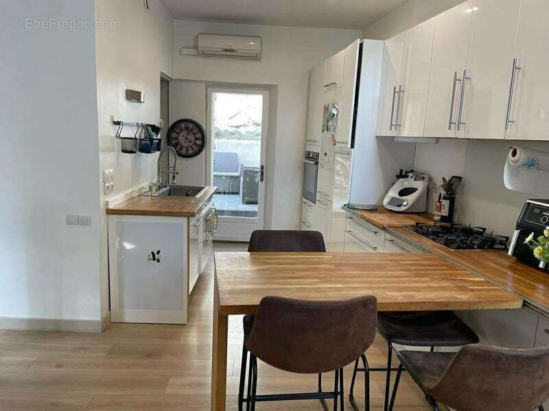 Appartement à SEPTEMES-LES-VALLONS