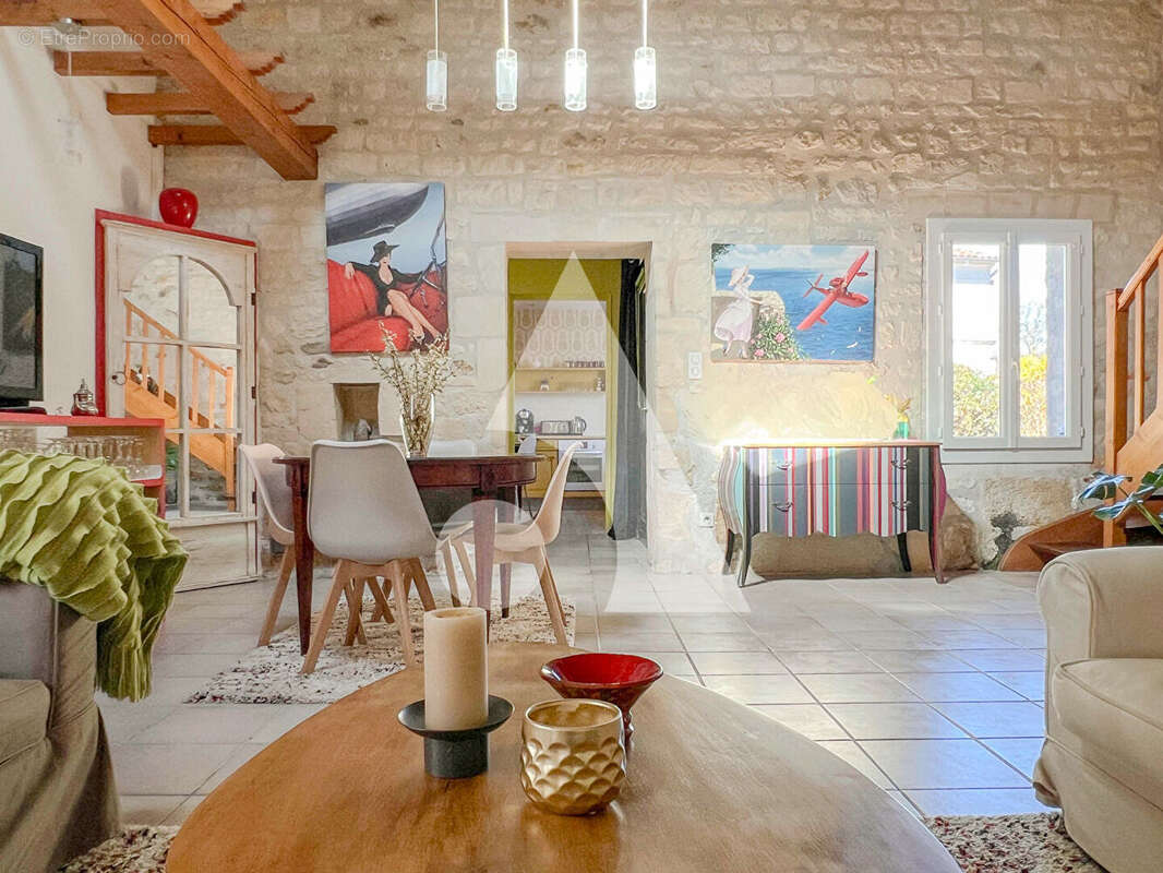 Maison à THENAC