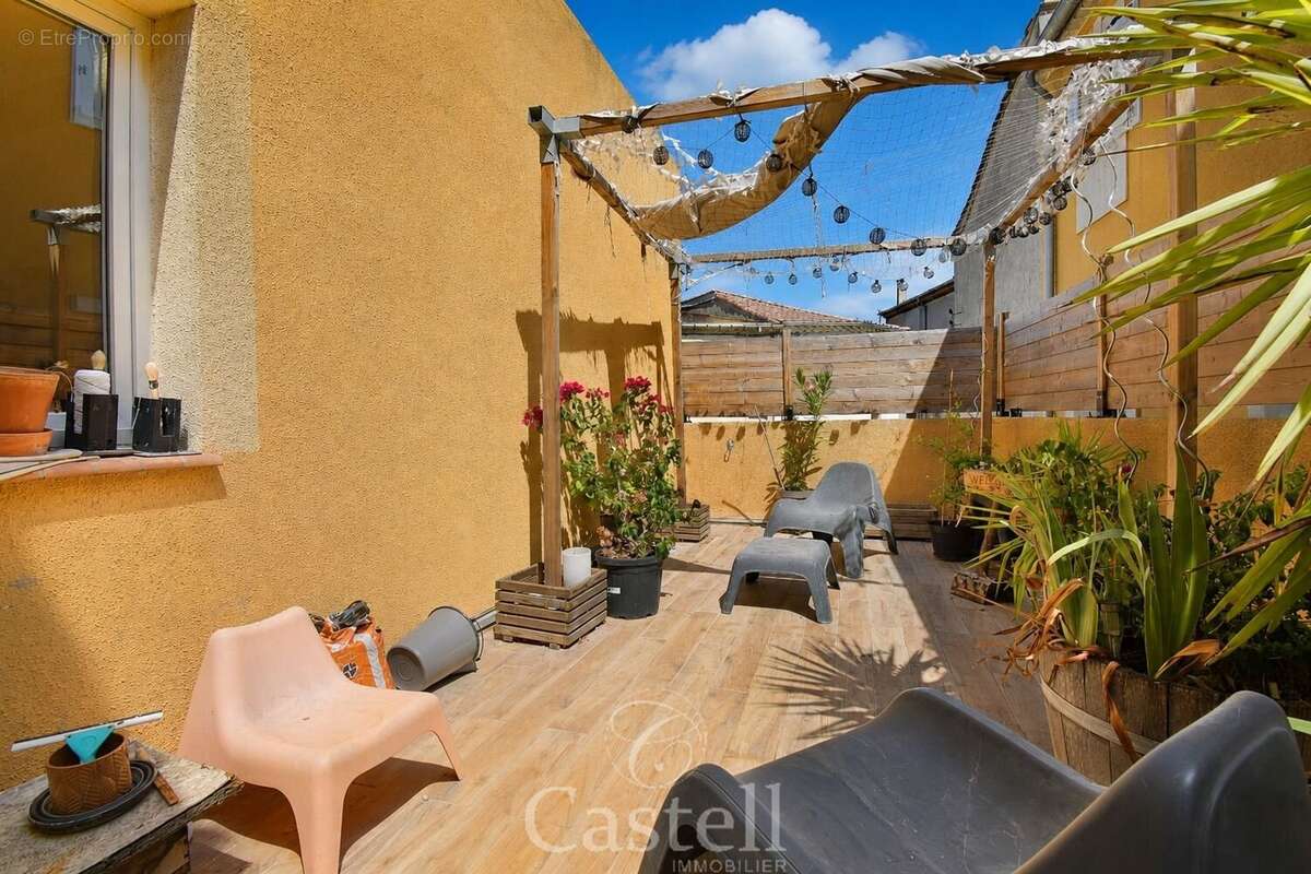 Appartement à FLORENSAC