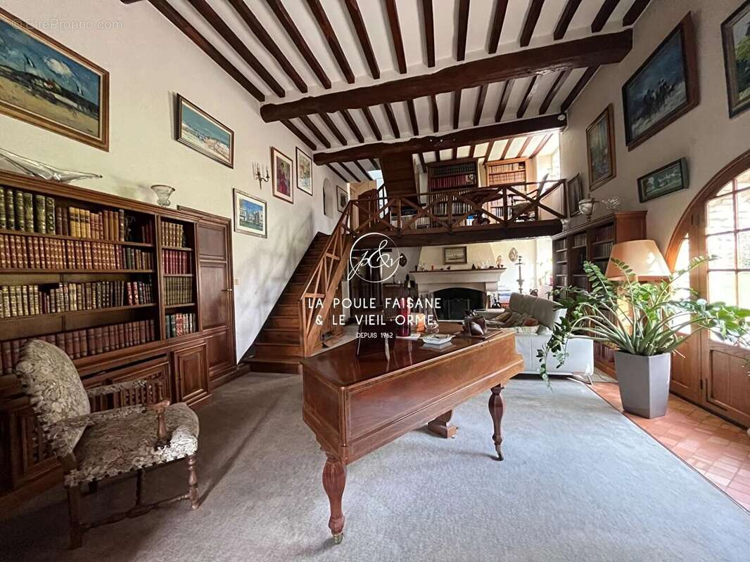 Vente propriete ancienne et dependances secteur breval - photo 7