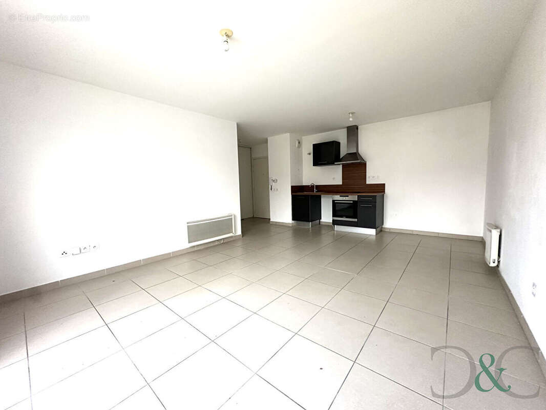 Appartement à BORMES-LES-MIMOSAS