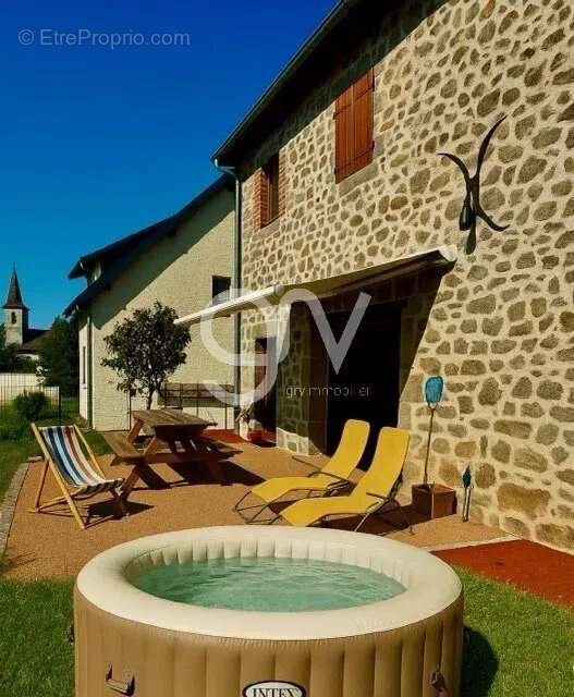 Appartement à LACAPELLE-DEL-FRAISSE