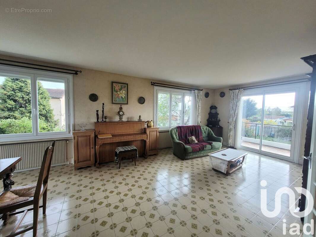 Photo 6 - Maison à MABLY