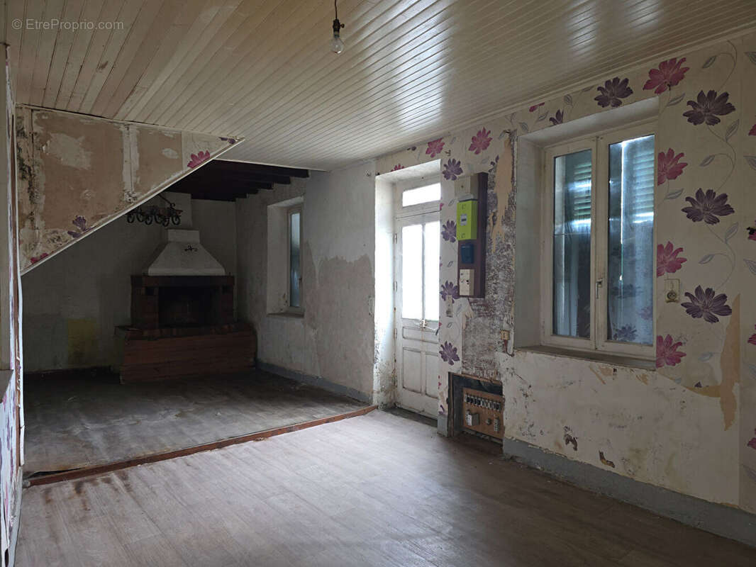 Maison à CHAMPAGNEUX