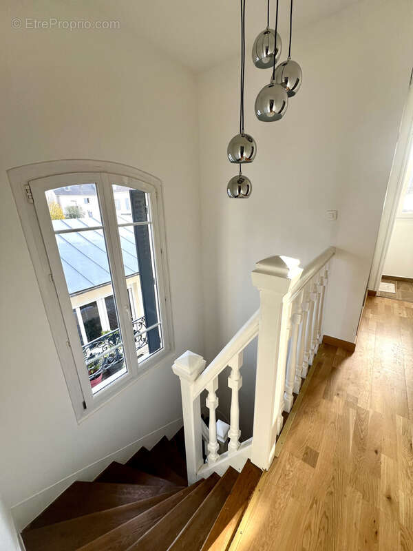 Maison à SARTROUVILLE