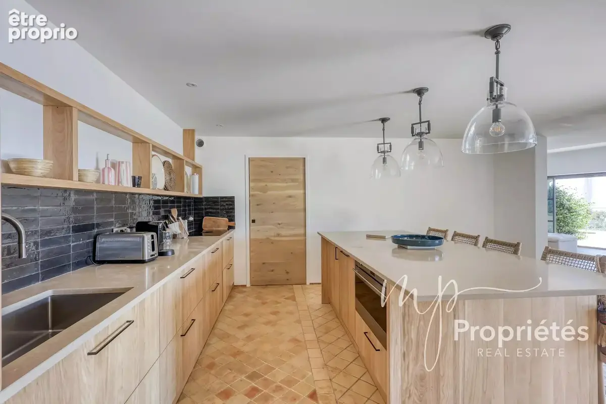 EXCLUSIVITE - Propriété d'exception 9 pièces - photo 14